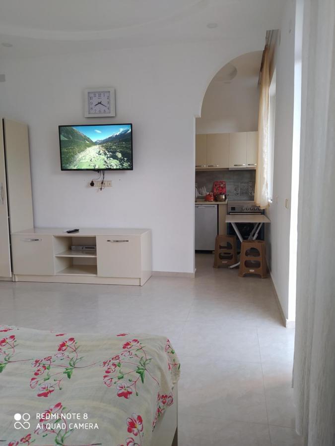 Emzari'S Apartment Kobuleti ภายนอก รูปภาพ